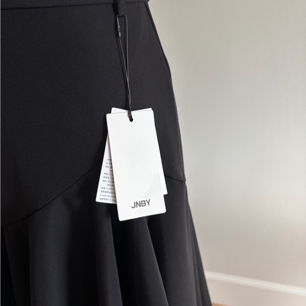 NWT JNBY Small Assymetrical Hem Stretch Artsy Ruffled Midi Black Skirt - Picture 7 of 14